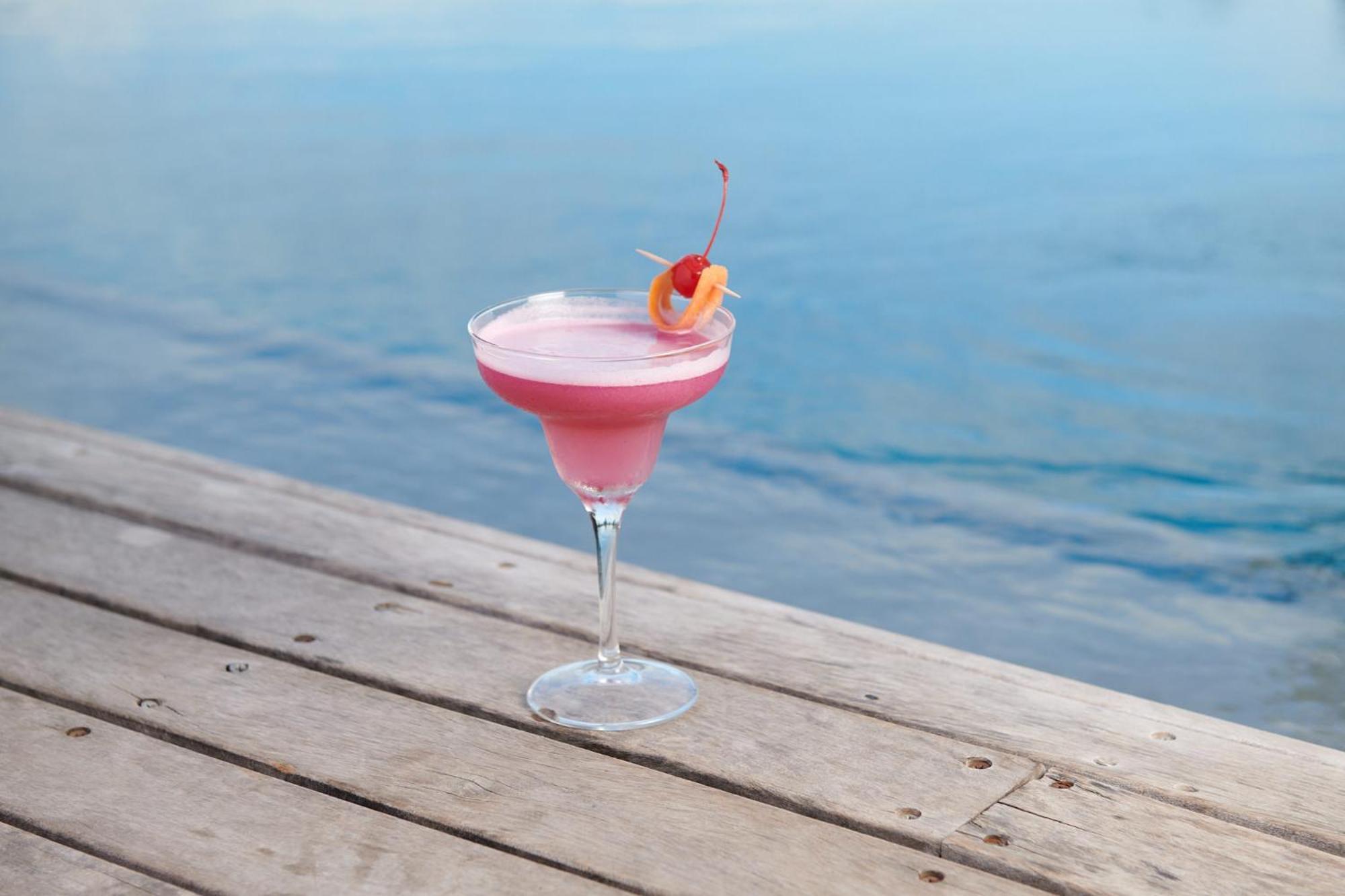 Отель The Capital Zimbali Баллито Экстерьер фото A strawberry daiquiri