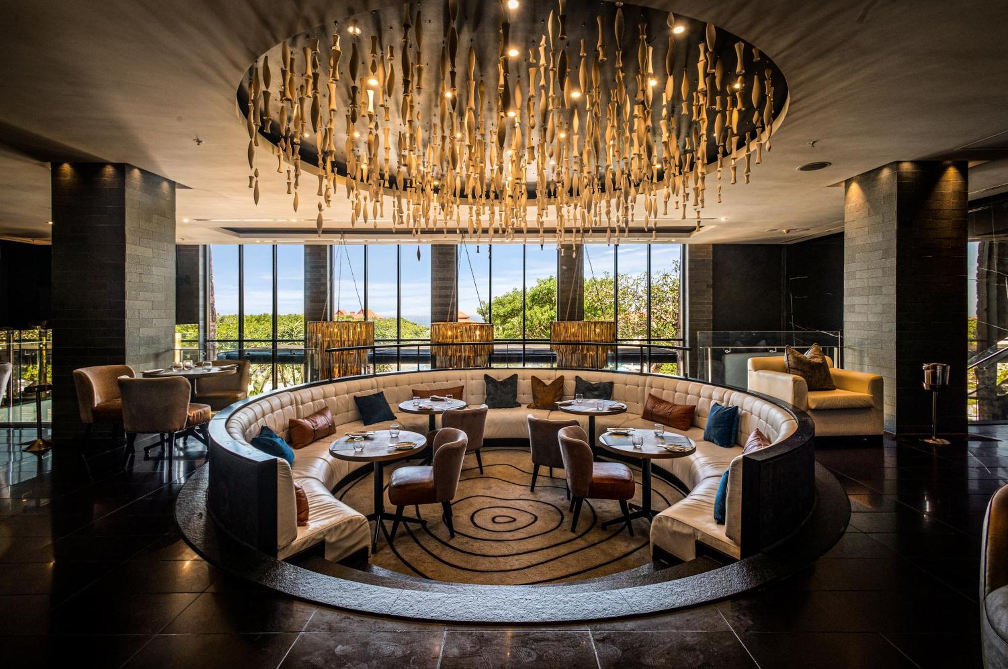 Отель The Capital Zimbali Баллито Экстерьер фото The Lounge at the Westin Hyderabad
